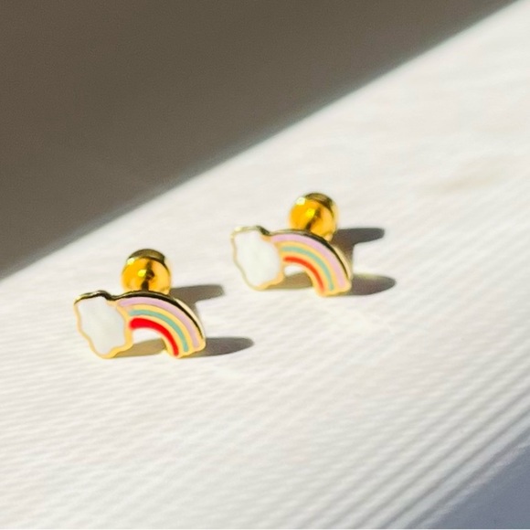 Rainbow studs - Picture 3 of 3